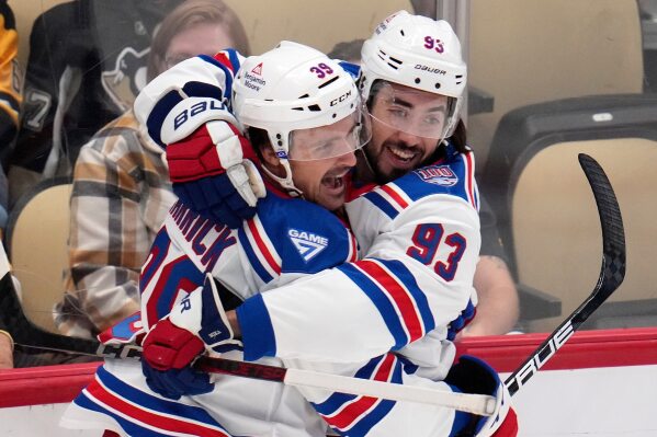 Rangers Soar, Penguins&nbsp;Fall
